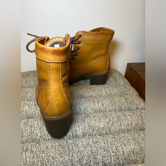 Kodiak Boots - Picture 5 of 8